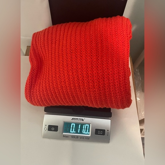 Cabi red‎ v neck sweater size small - Picture 9 of 9